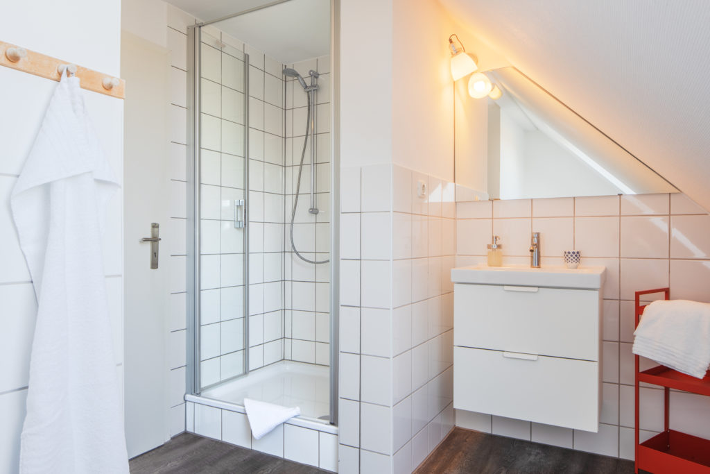 Silvia-Badezimmer-Dusche